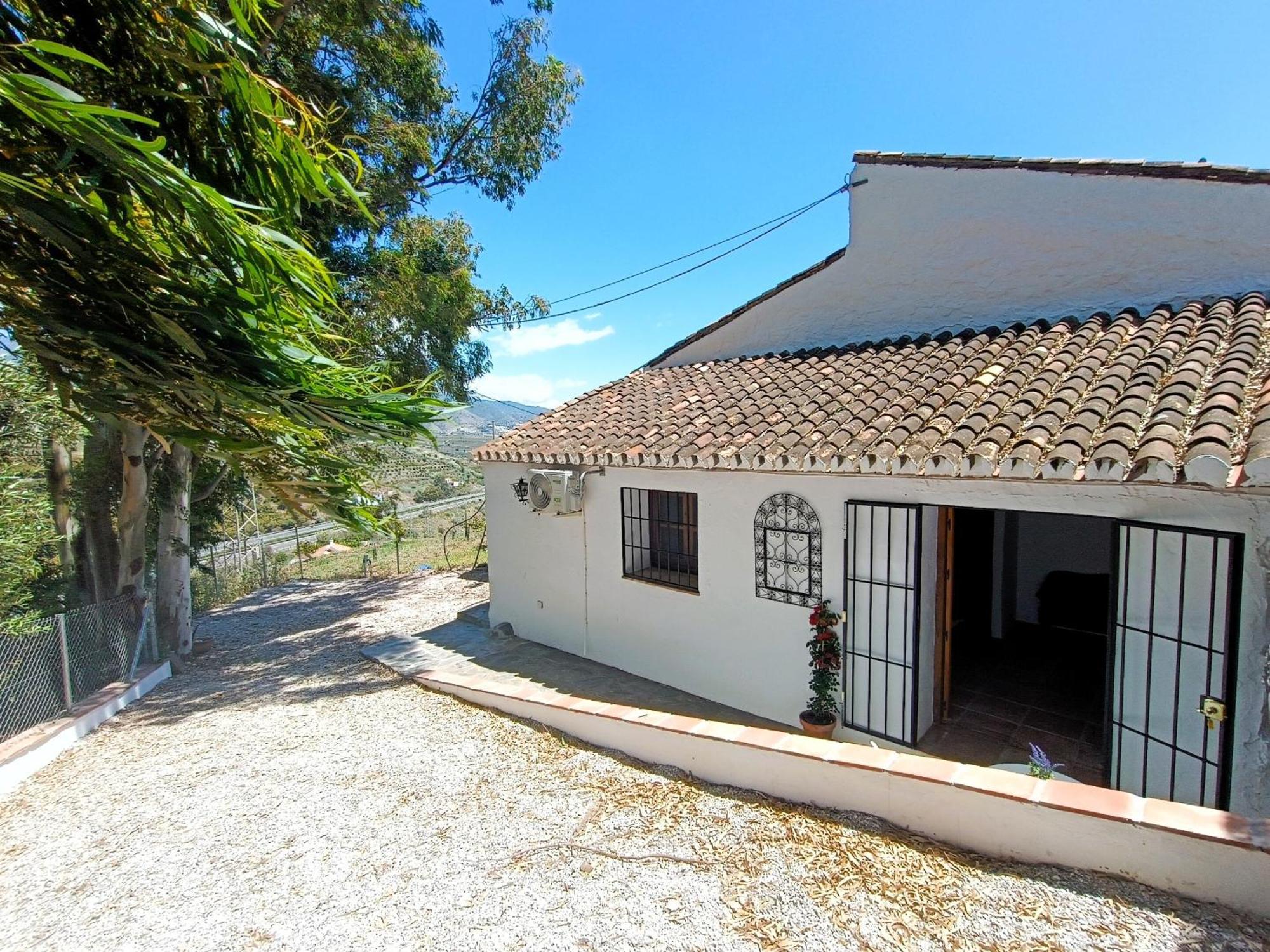 Semesterbostad Cortijo Eucalipto 2 Con Piscina Privada Nerja